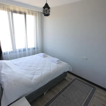Sky Park Suites アパート