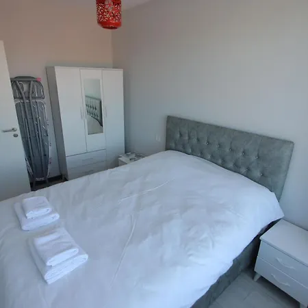 アパート Sky Park Suites Arnavutköy